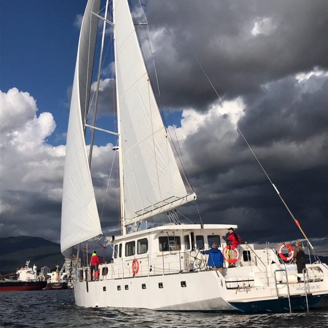 Island Solitude sailing - Island Solitude