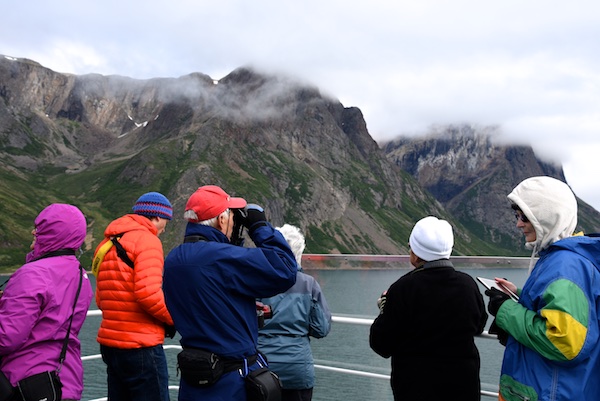 Watching wildlife from the Ocean Endeavour