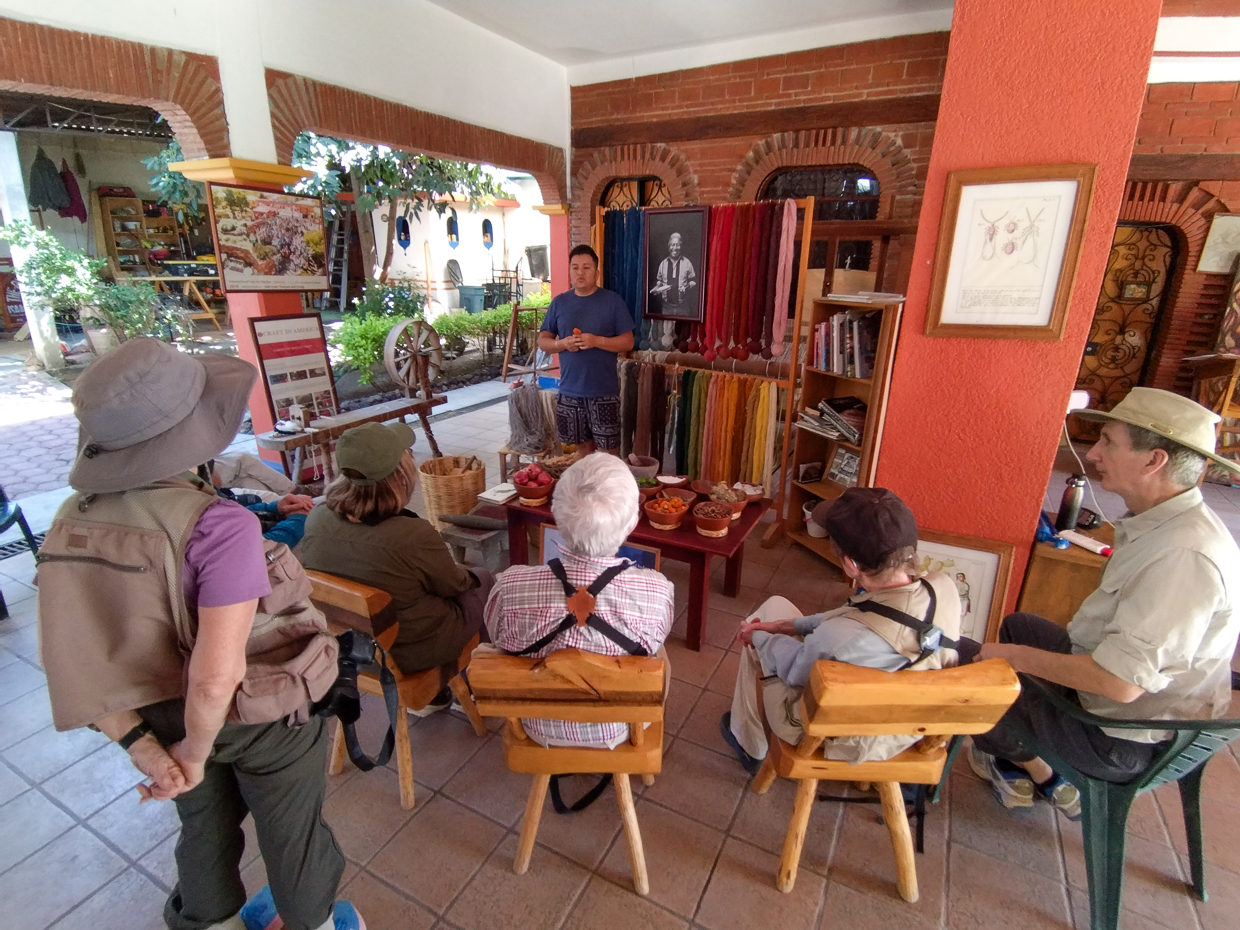 Weaving demonstration Mexico
