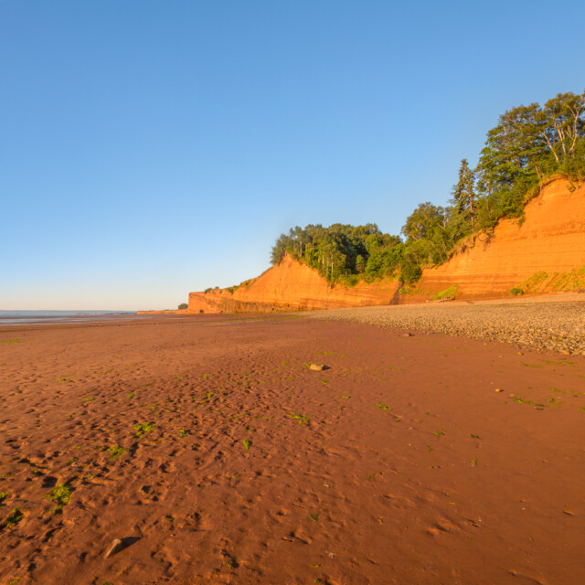 Blomidon beach at low tide (Blomidon Provincial Park, Nova Scotia, Canada)