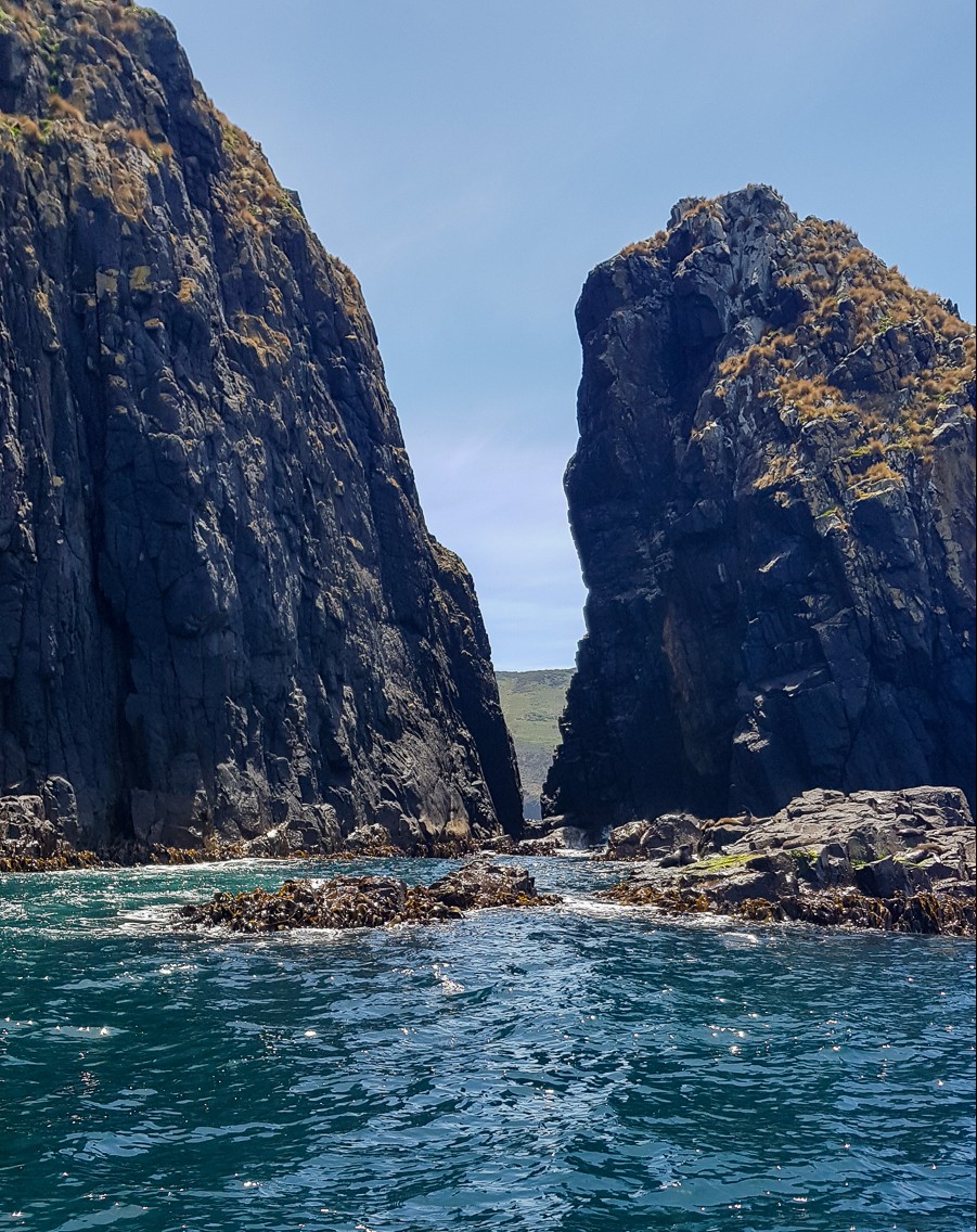 Bruny Island cruise coastal scenery
