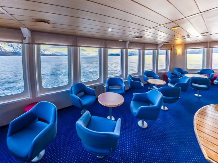 Ocean Nova Aft Saloon