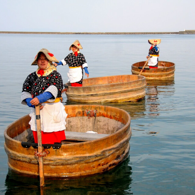 Taraibune Tub boats