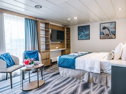 Category 6, Grand Balcony, Deck 4