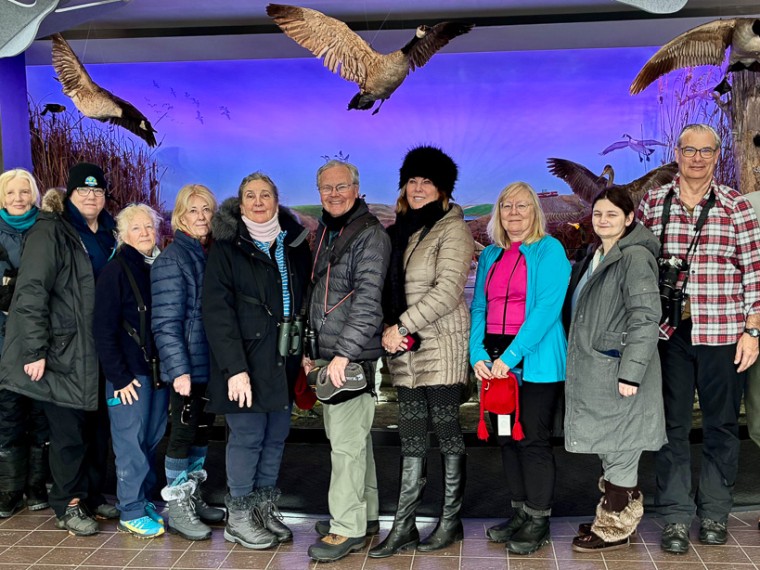 Manitobo Owls tour group