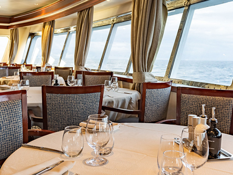 Restaurant, Discoverer
