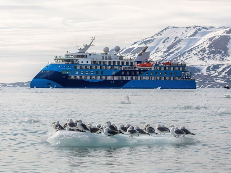 Responsible Exploration Aboard the Ocean Victory  - Ocean Albatros