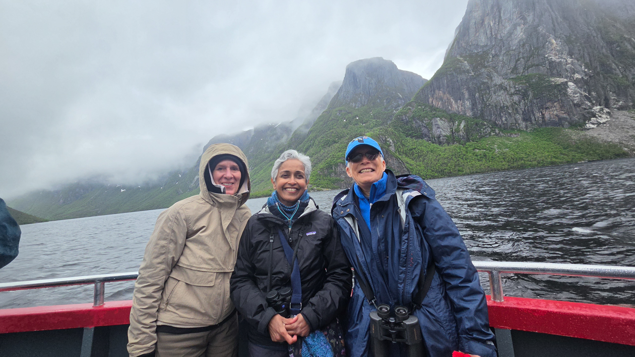 Guests at Western Brook Pond Boat Tour