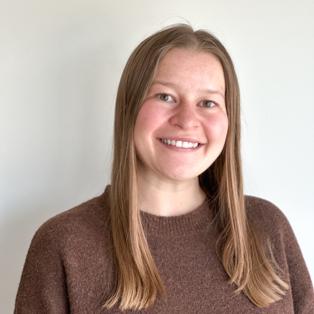 Julia Price - Client Services & Logistics